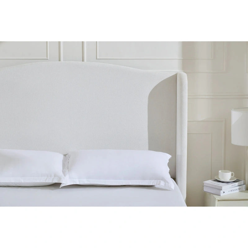 Lit King à dossier d'oreille rembourré | Tête de lit Camelback de 54 po | Chenille crème | 450 kg