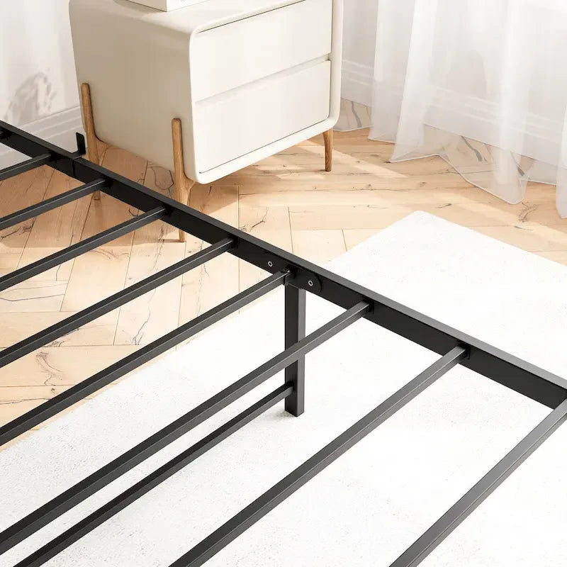 Cadre de lit Queen Size avec tête de lit de rangement, plateforme de lit en métal avec station de recharge, rangement bibliothèque, aucun sommier tapissier requis